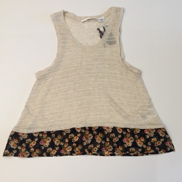 NWT Knit tank top with floral ruffle - Picture 1 of 3